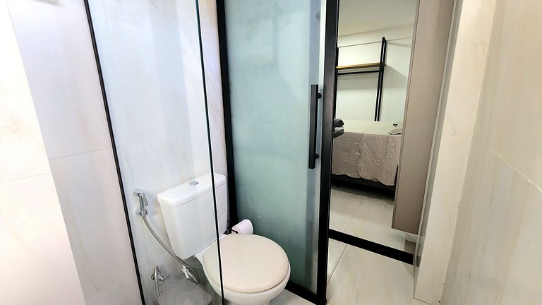 Flat Beira-Mar no Bessa. Wi-fi, piscina no rooftop