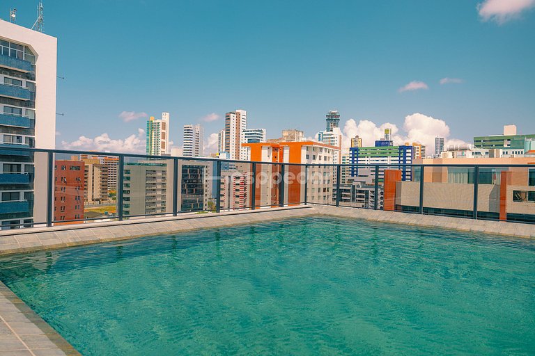 Vista para o mar, perto da praia, piscina rooftop