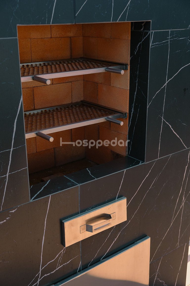 Rooftop c/ piscina na Av. Epitácio - próx ao mar