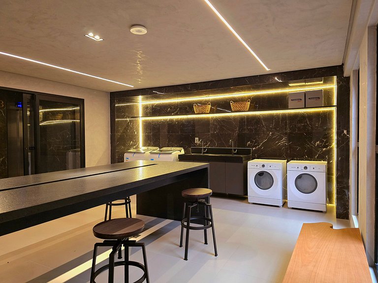 Pé na areia com varanda | Piscina | Academia