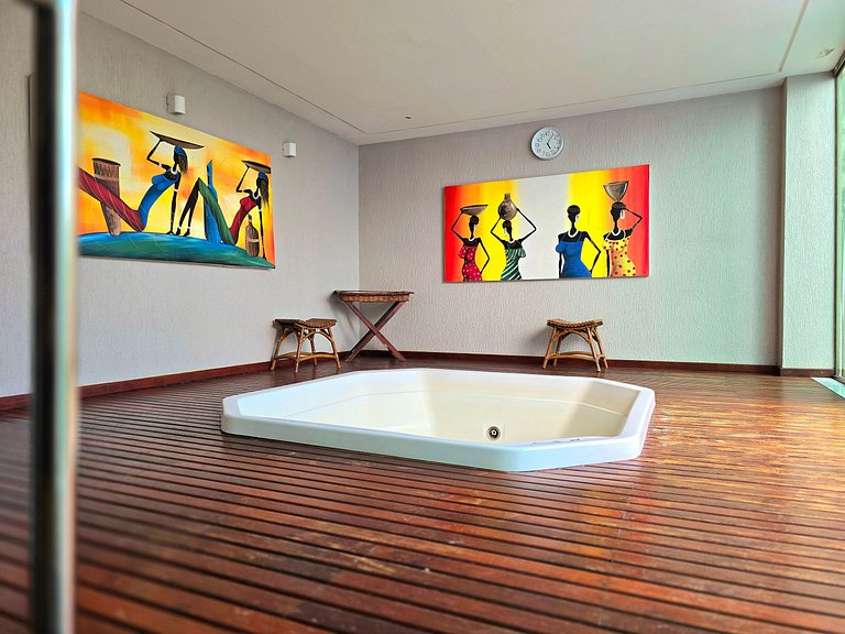 Perto do Mar de Tambaú | Piscina | Academia