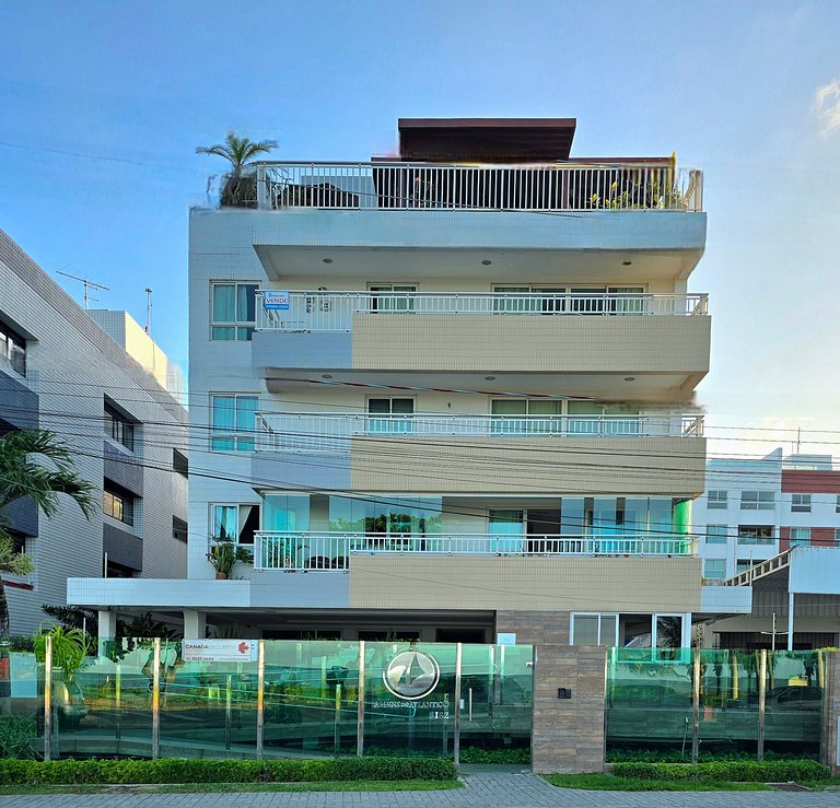 Beira-mar, renovado | Piscina e Academia