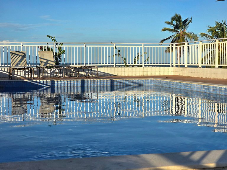 Beira-mar, renovado | Piscina e Academia