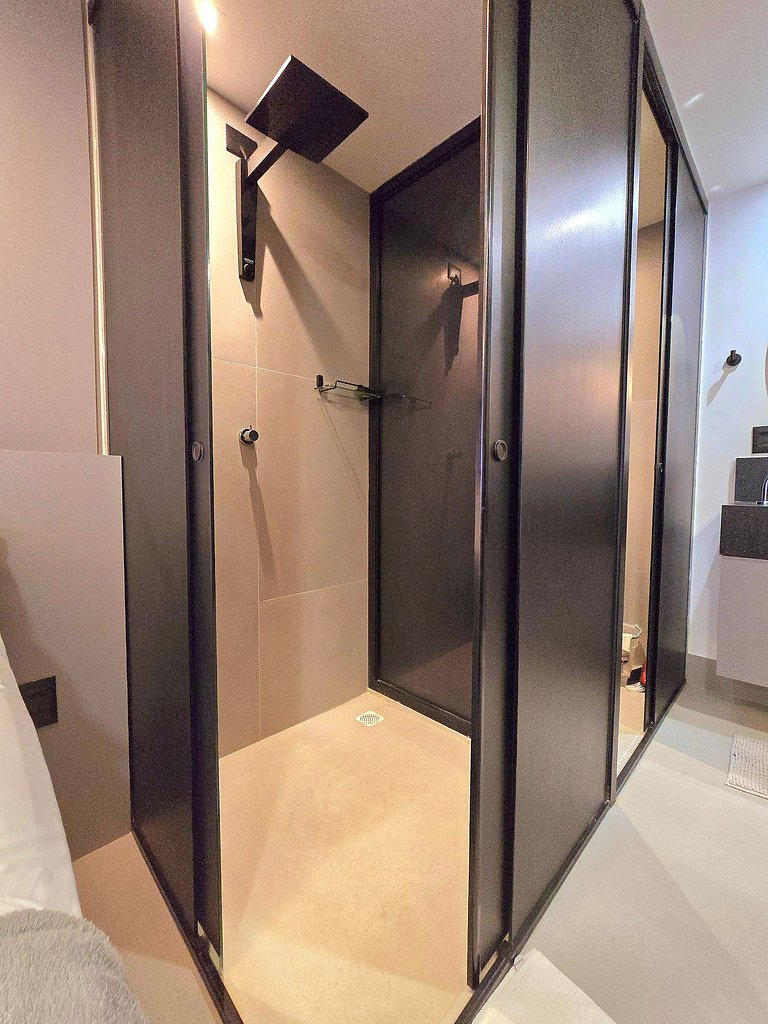 Jacuzzi privativa, design beira- mar do Bessa