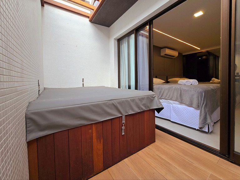 Jacuzzi privativa, design beira- mar do Bessa