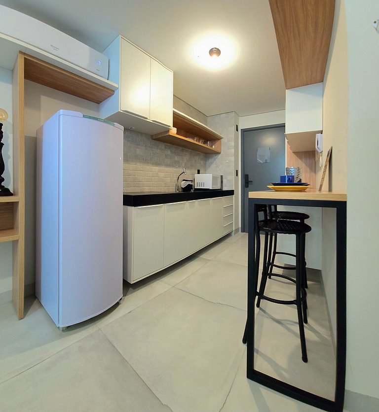 Flat novo c/ piscina rooftop próx. ao mar