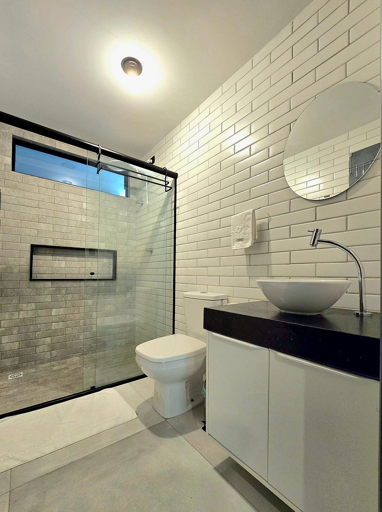 Flat novo c/ piscina rooftop próx. ao mar