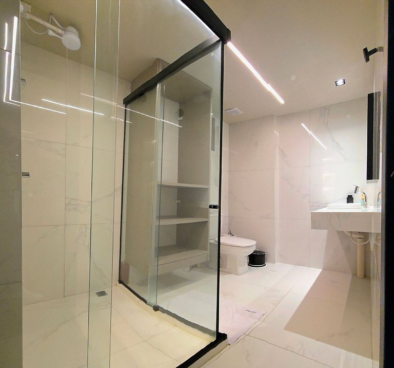 Studio com Piscina e Academia em Tambaú