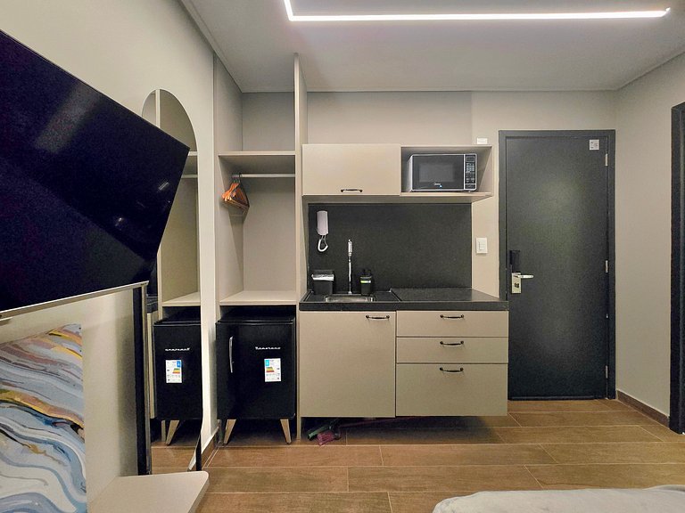 Studio com Piscina e Academia em Tambaú