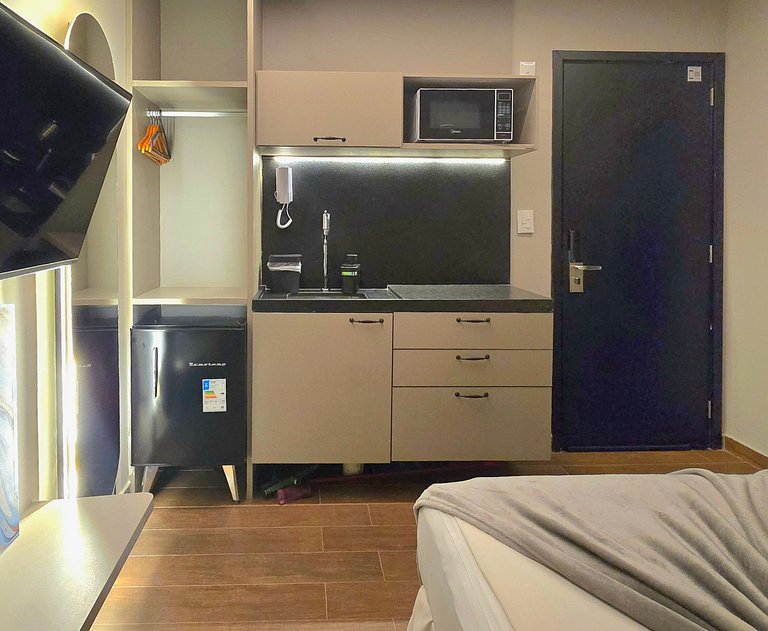 Studio com Piscina e Academia em Tambaú