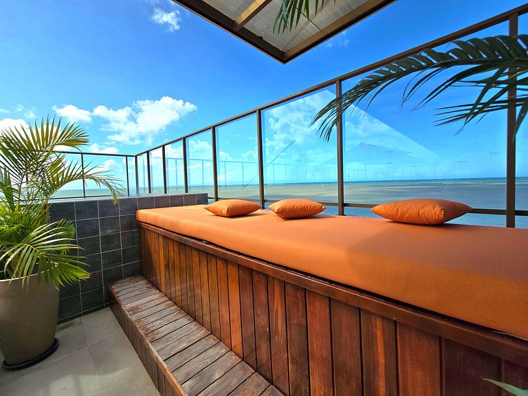 Vista para o mar com piscina deslumbrante