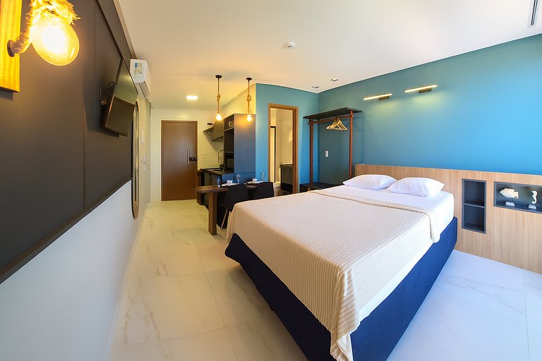 Frente mar com rooftop e piscina