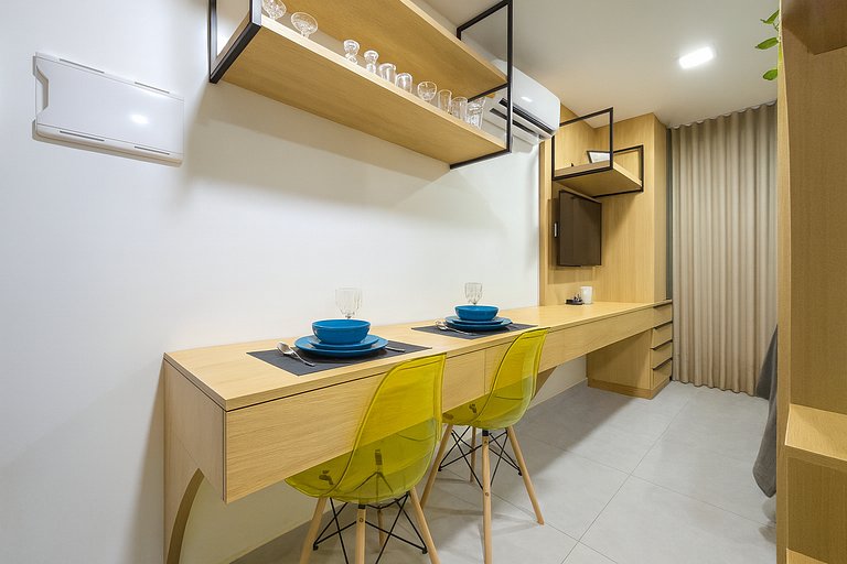 Studio perto de tudo com rooftop e piscina