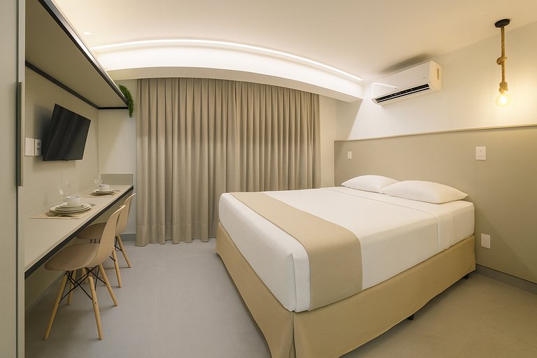 Beira-mar | Piscina surreal | Academia top