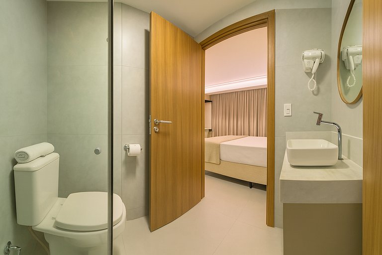 Beira-mar | Piscina surreal | Academia top