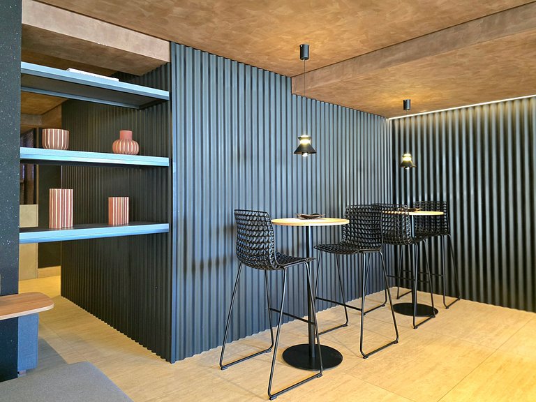 Studio perto do mar com rooftop incrível