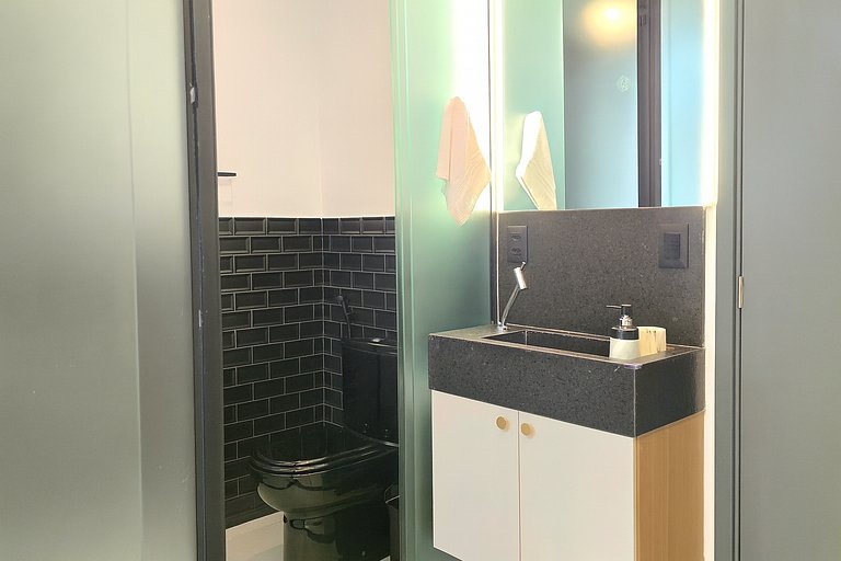 Studio perto do mar com rooftop incrível