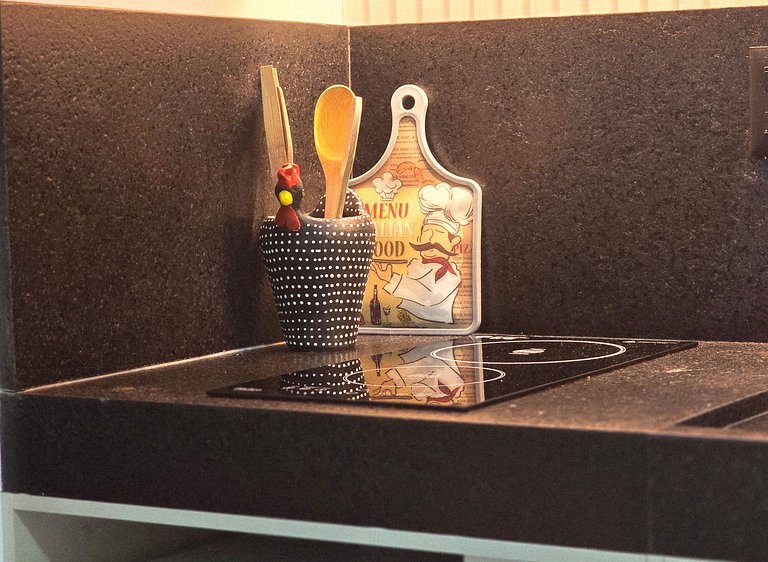 Studio moderno com rooftop vista mar