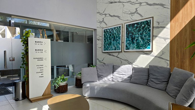 Apartamento frente mar com duas suítes