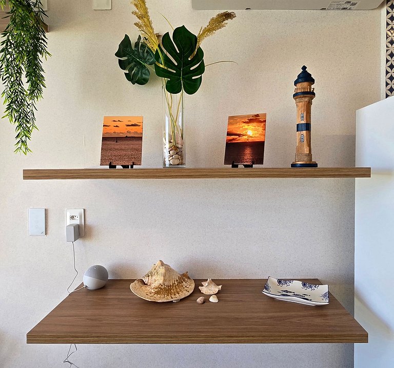 Vista para o mar com piscina deslumbrante