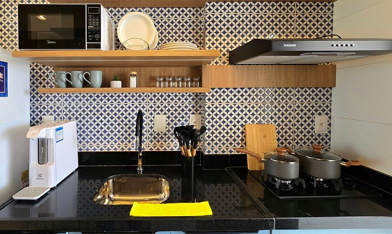 Vista para o mar com piscina deslumbrante