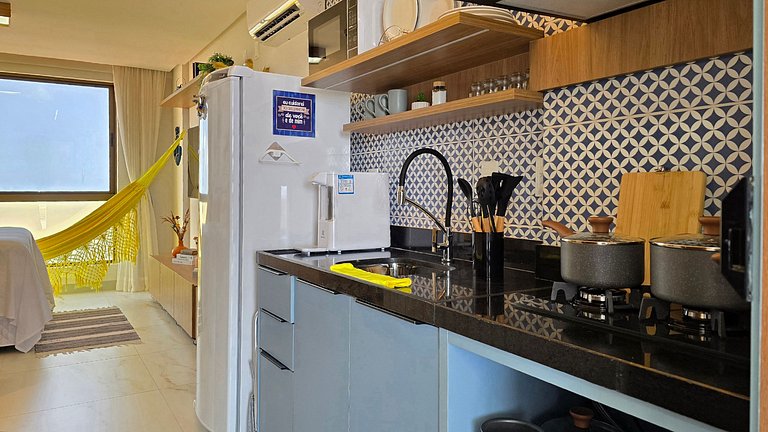 Vista para o mar com piscina deslumbrante