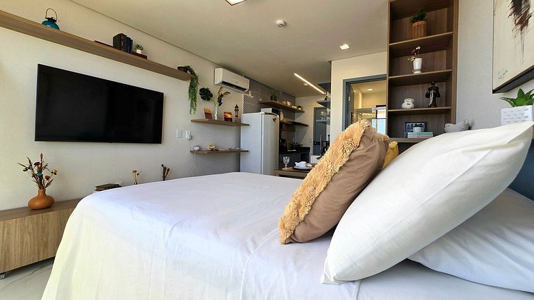 Vista para o mar com piscina deslumbrante