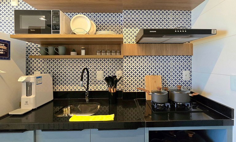 Vista para o mar com piscina deslumbrante