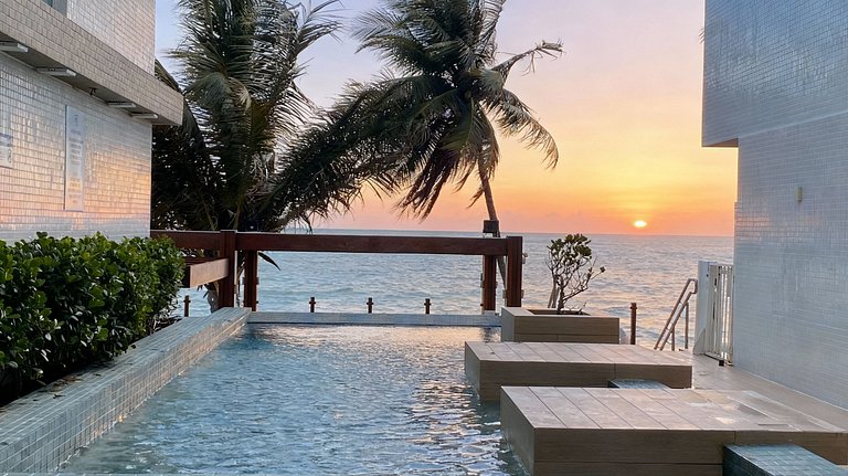 Apartamento frente mar com duas suítes