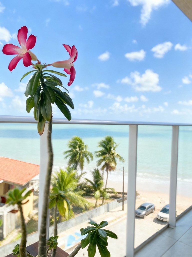 Apartamento frente mar com duas suítes