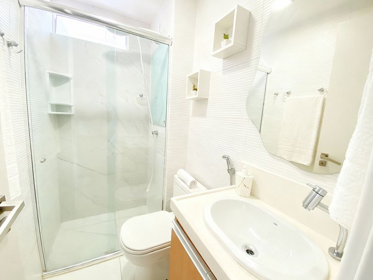 Apartamento frente mar com duas suítes