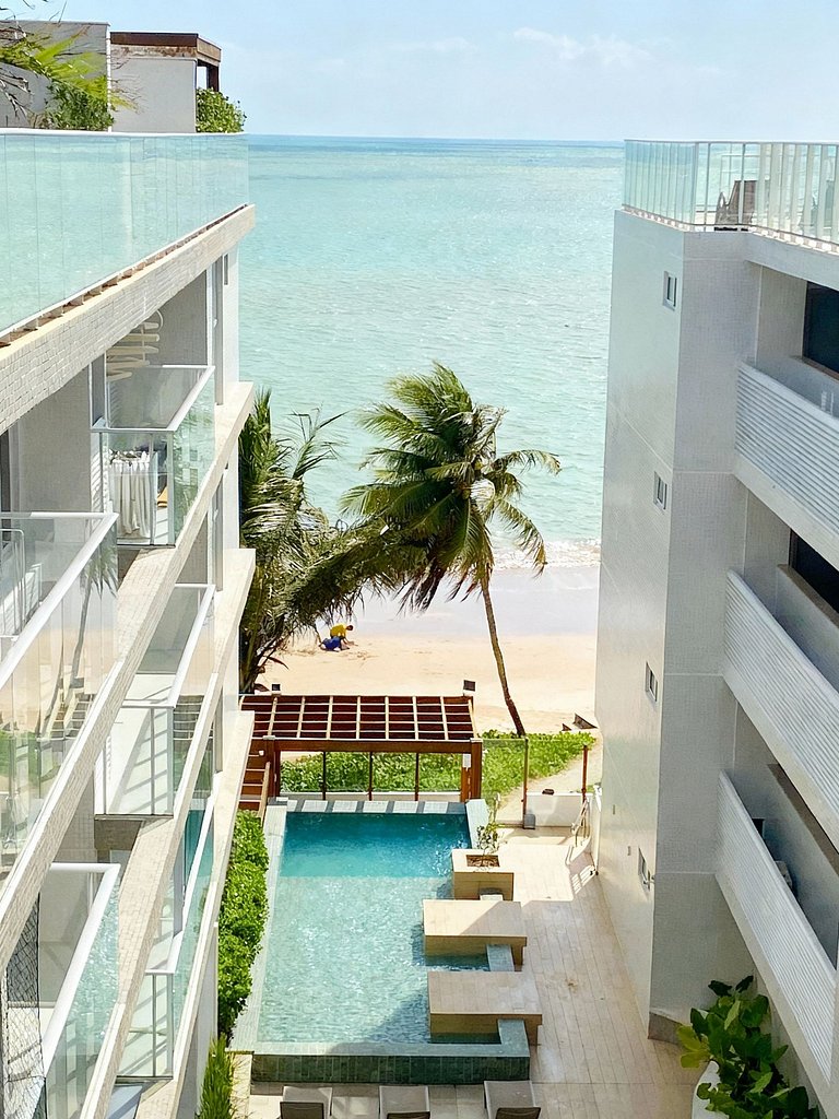 Pé na areia, 2 quartos, vista pro mar