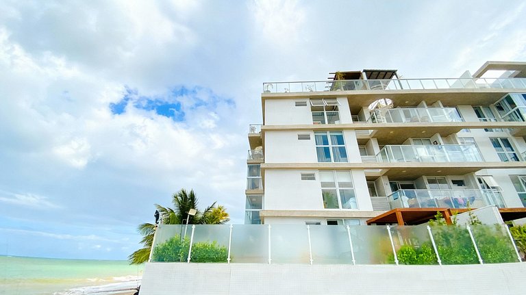 Apartamento frente mar com duas suítes