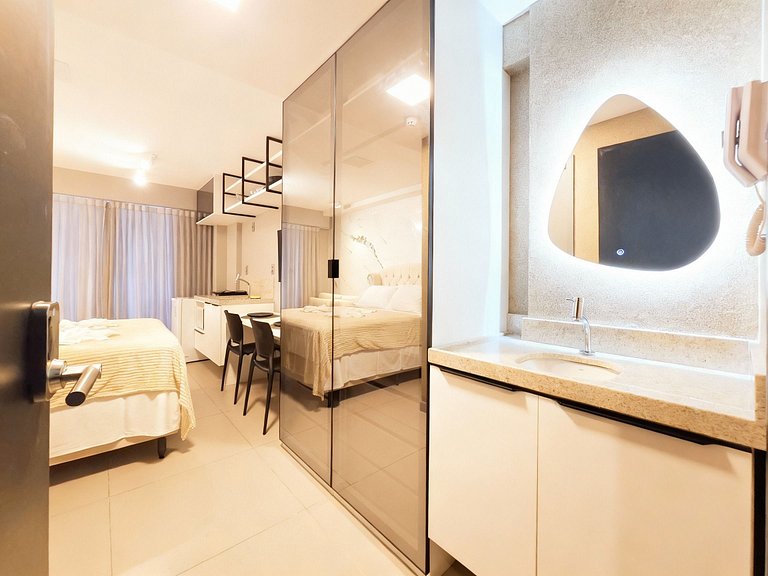 Beira-mar | Piscina | Academia | Varanda