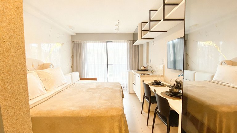 Beira-mar | Piscina | Academia | Varanda