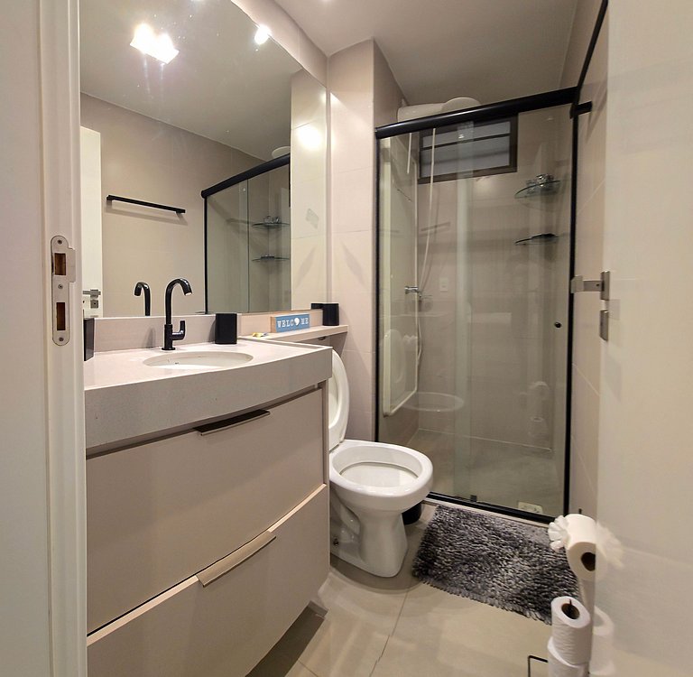 Beira-mar com conforto e charme no Jardim Oceania