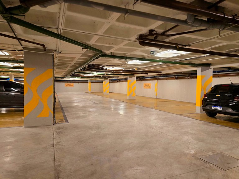 Pé na areia com varanda | Piscina | Academia