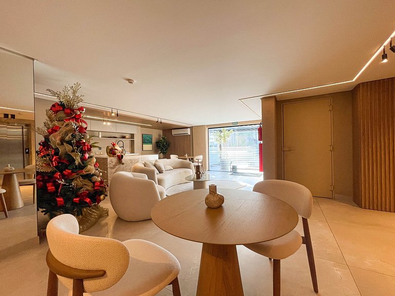 Pé na areia, vista lateral, piscina, academia