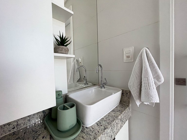 Studio moderno com conforto para até 4 pessoas