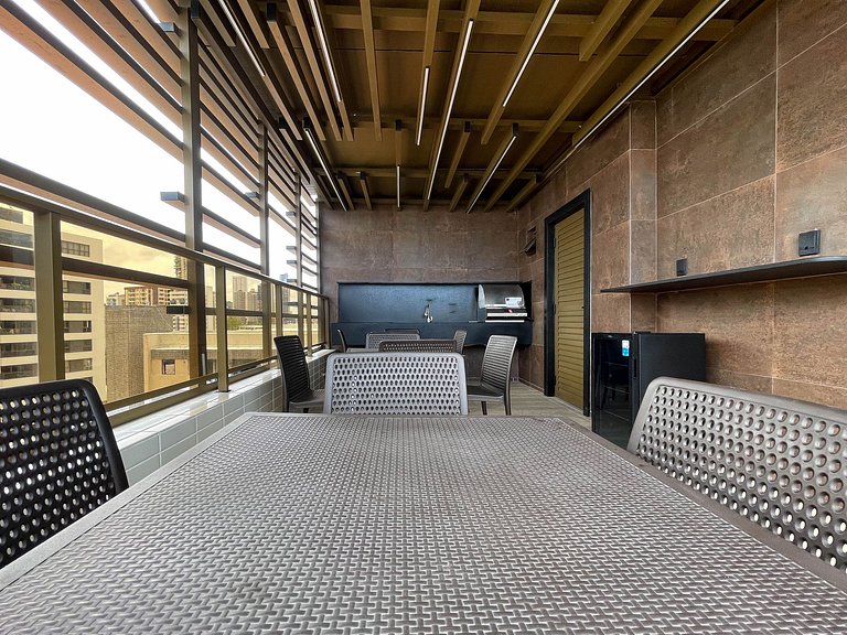 Studio com hidro privativa e rooftop exclusivo