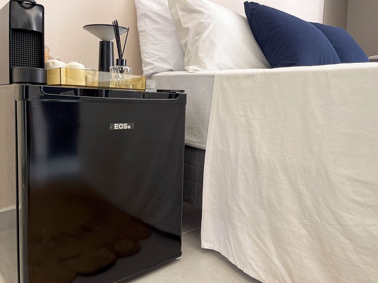 Studio com hidro privativa e rooftop exclusivo