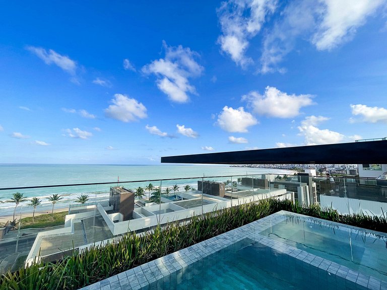 Piscina deslumbrante - vista mar - Intermares