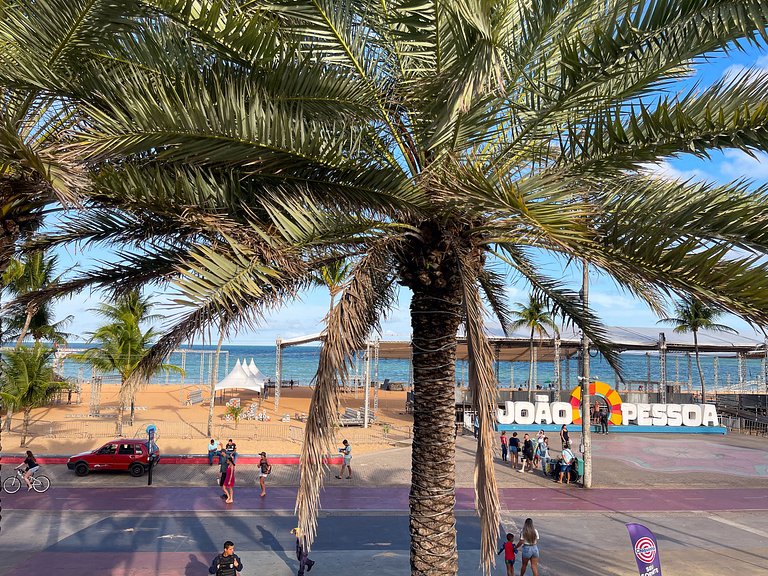 Luxo beira-mar no melhor ponto de João Pessoa