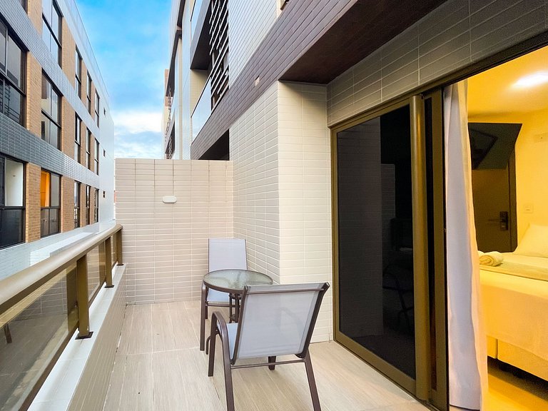 Studio com Varanda, Piscina · Pertinho da Praia