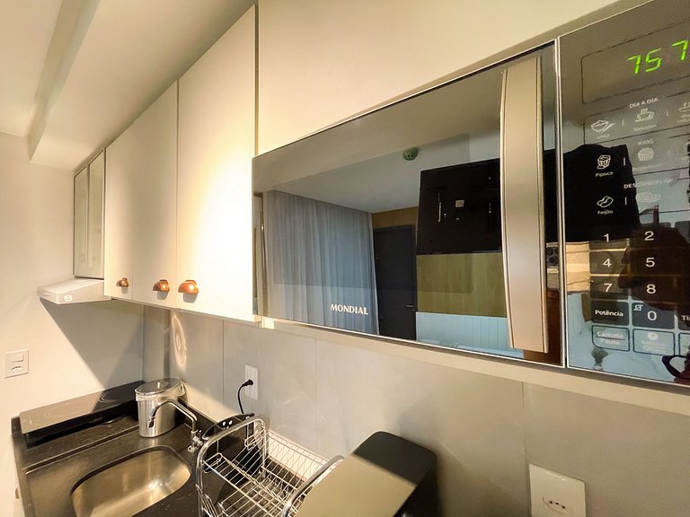 Studio com Varanda, Piscina · Pertinho da Praia