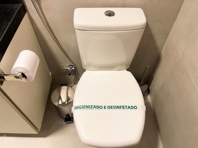 Studio com Varanda, Piscina · Pertinho da Praia