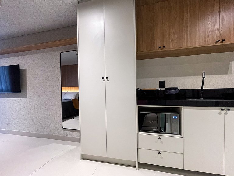 Studio elegante pé na areia
