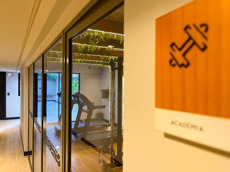 Jacuzzi Privativa, Academia e Piscina