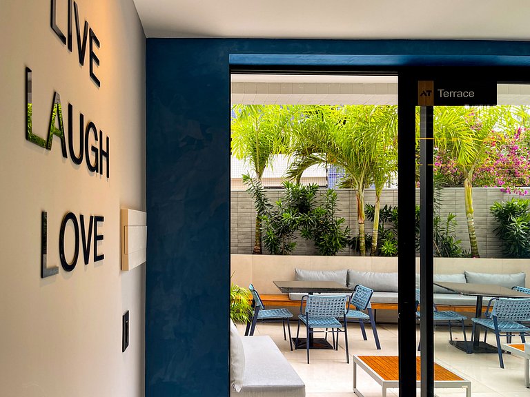Apê 2 quartos, suíte e vaga, com Piscina