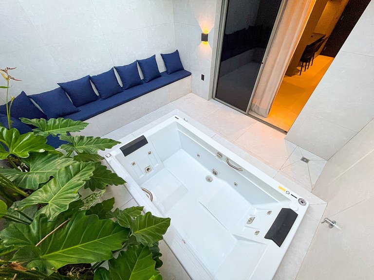 Jacuzzi Privativa, Academia e Piscina